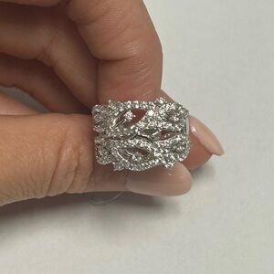 Suzy Levian Sterling Silver White CZ Leaf Ring NWT